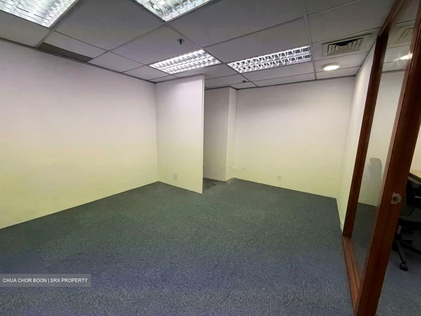 International Plaza (D2), Office #566777291
